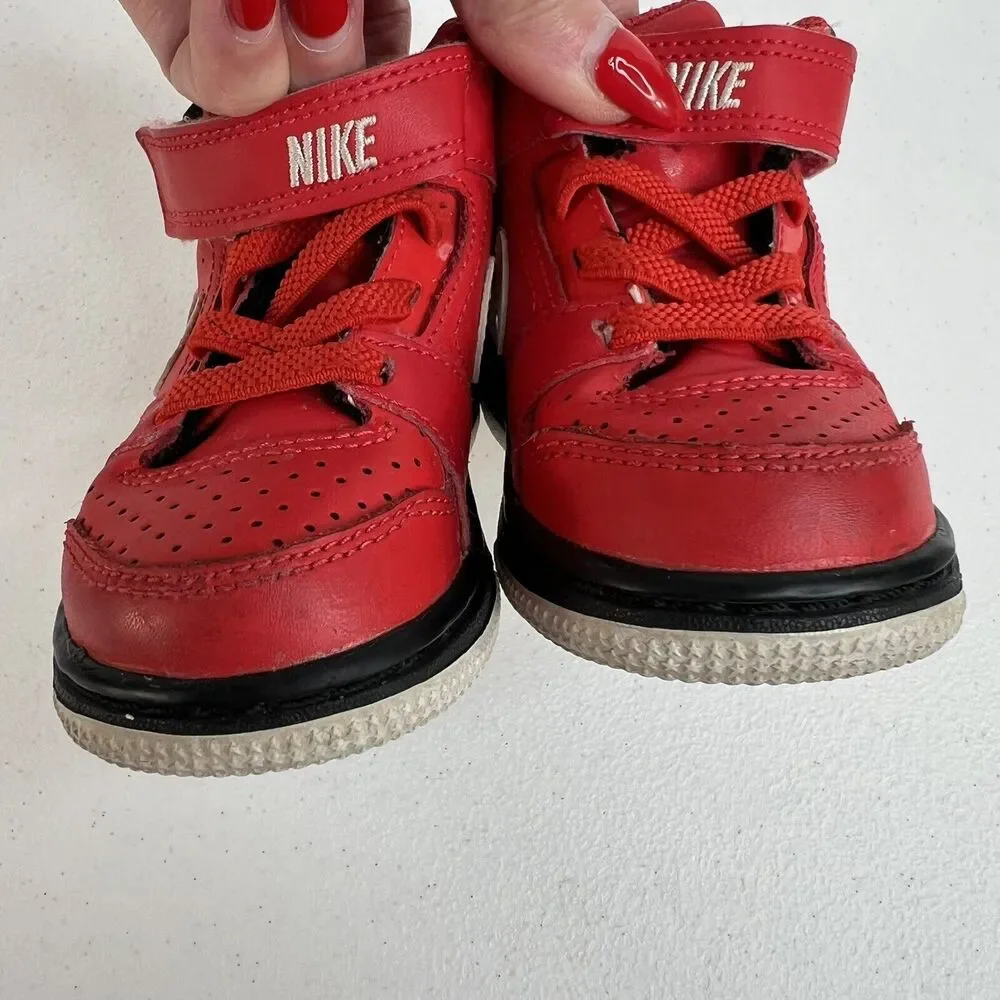 Nike Size 5C Toddler Court Borough Red Leather Sneakers 585616-610 Shoes Classic